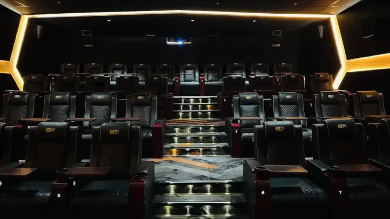 Connplex Cinemas: MPM Mall